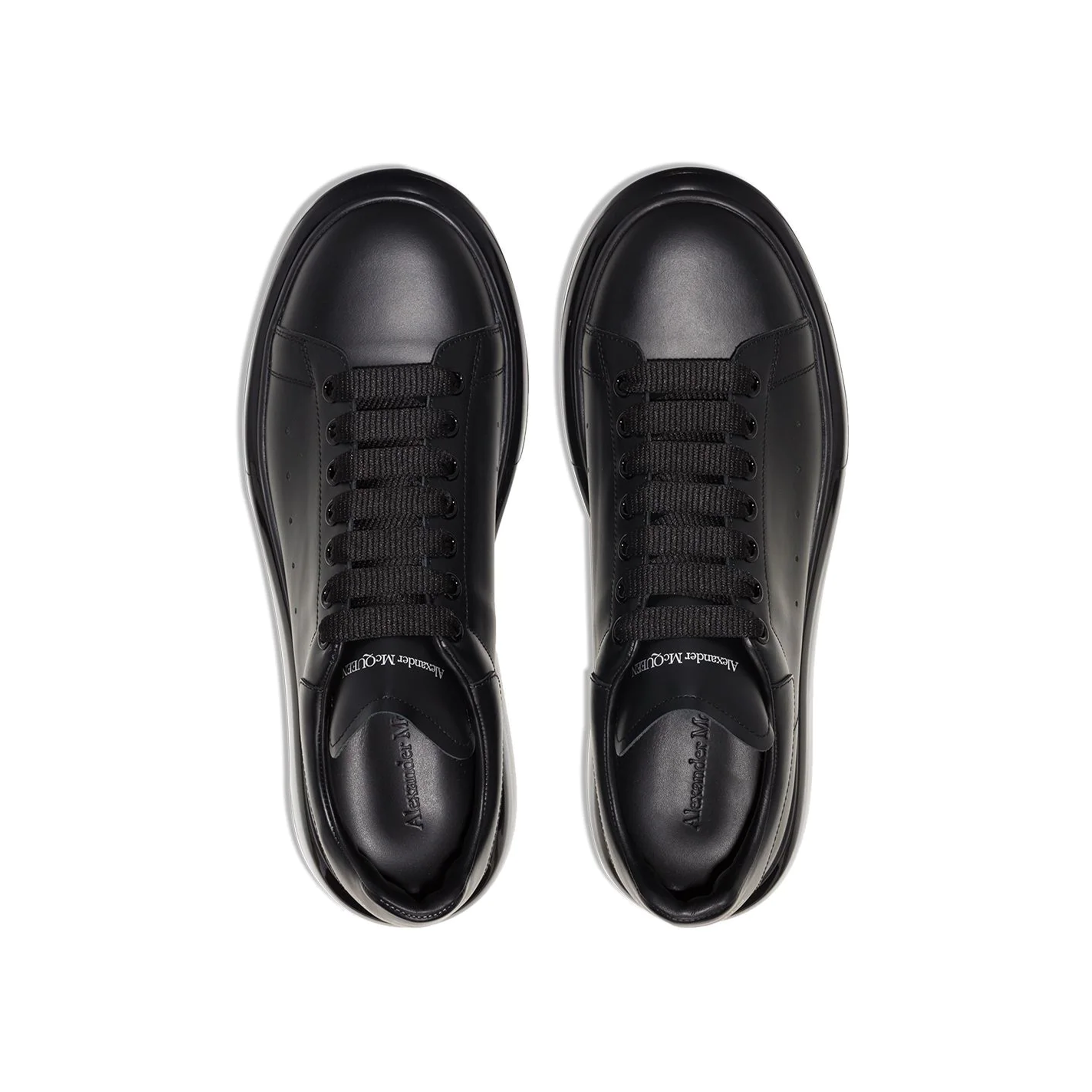 Men's Oversized Sneaker in Black