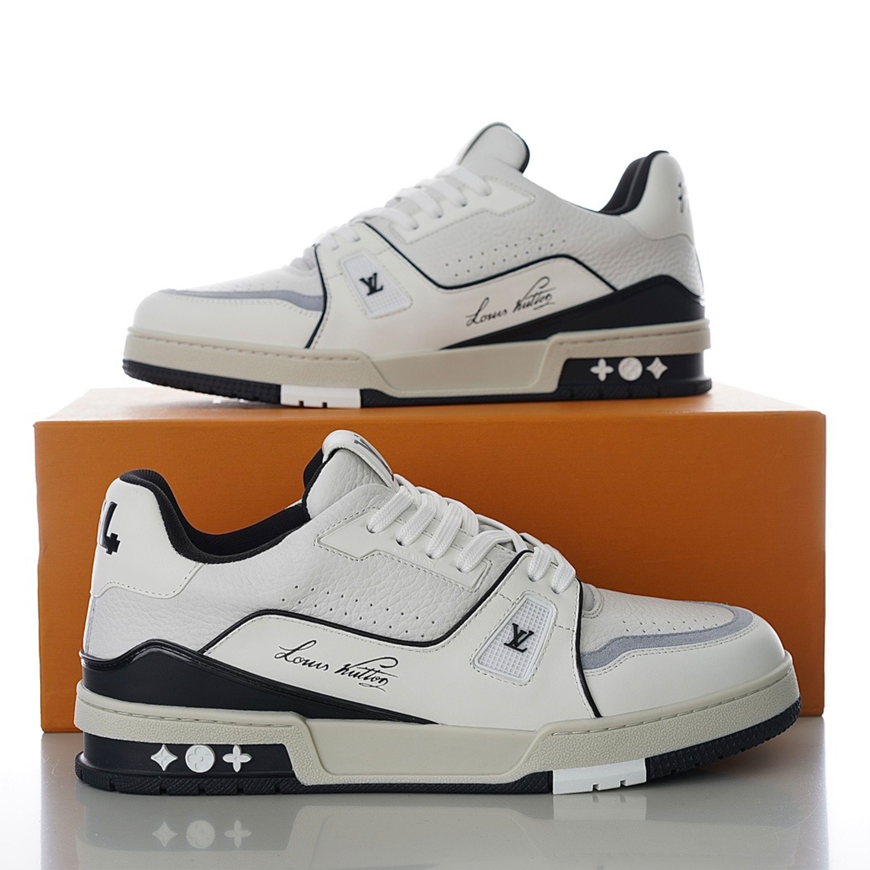 Trainer #54 'Signature'